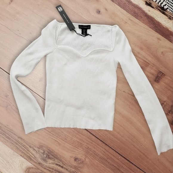 House of Harlow- Ribbed Knit Sweetheart Longsleeve Top- NWT- S (Fits up to S/M) - Picture 2 of 8